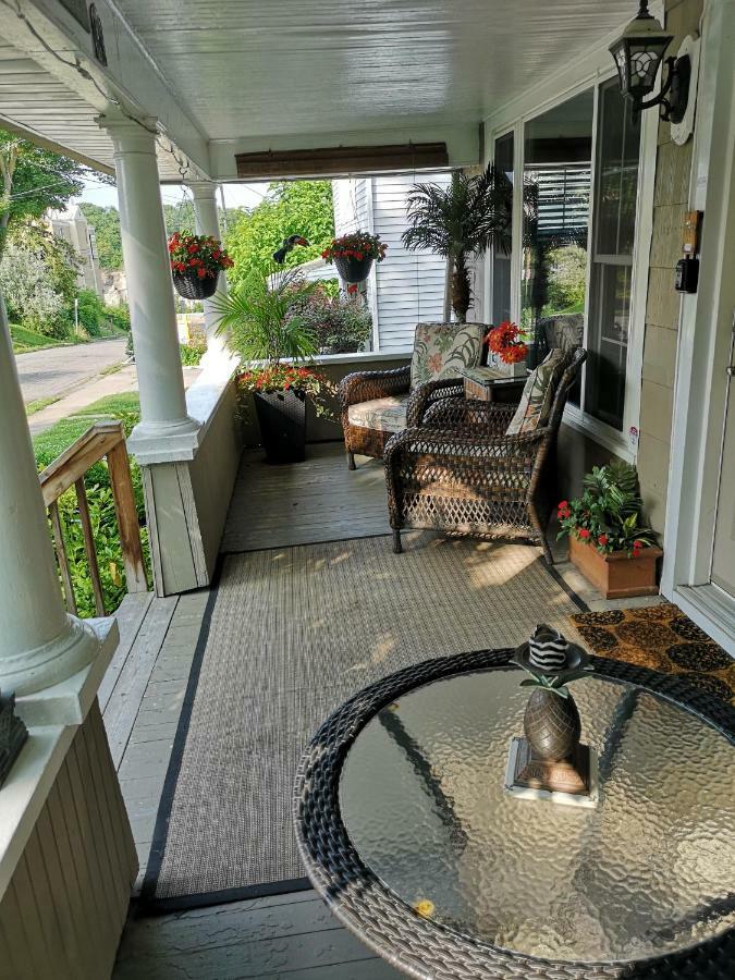 Your Oasis In Niagara Falls Canada Екстериор снимка